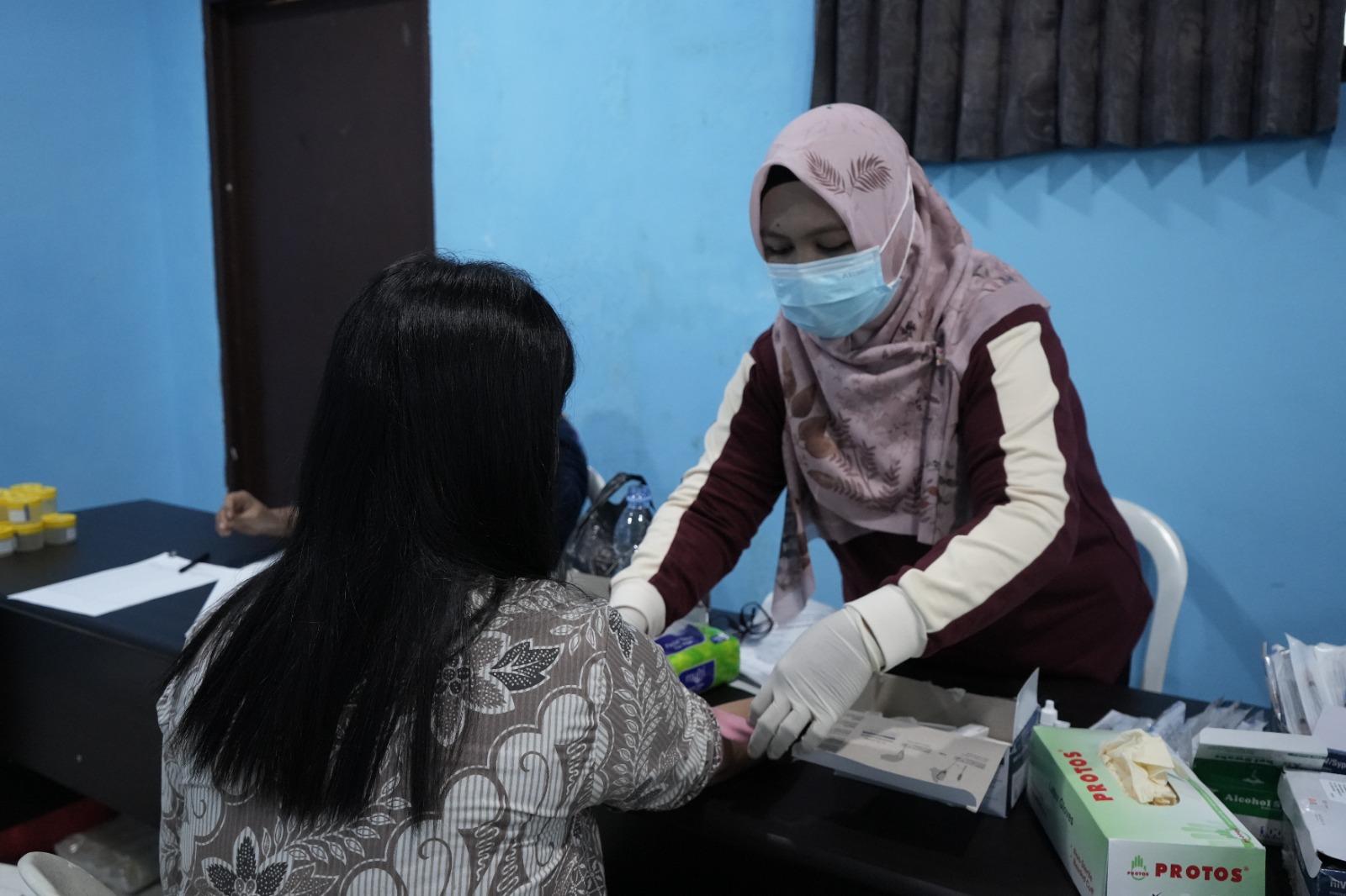 Rudenim Pusat bekerja sama dengan Puskesmas Sei Jang lakukan Skrining TBC, HIV, Penyakit Tidak Menular (PTM) dan IVA terhadap Pegawai dan Deteni 